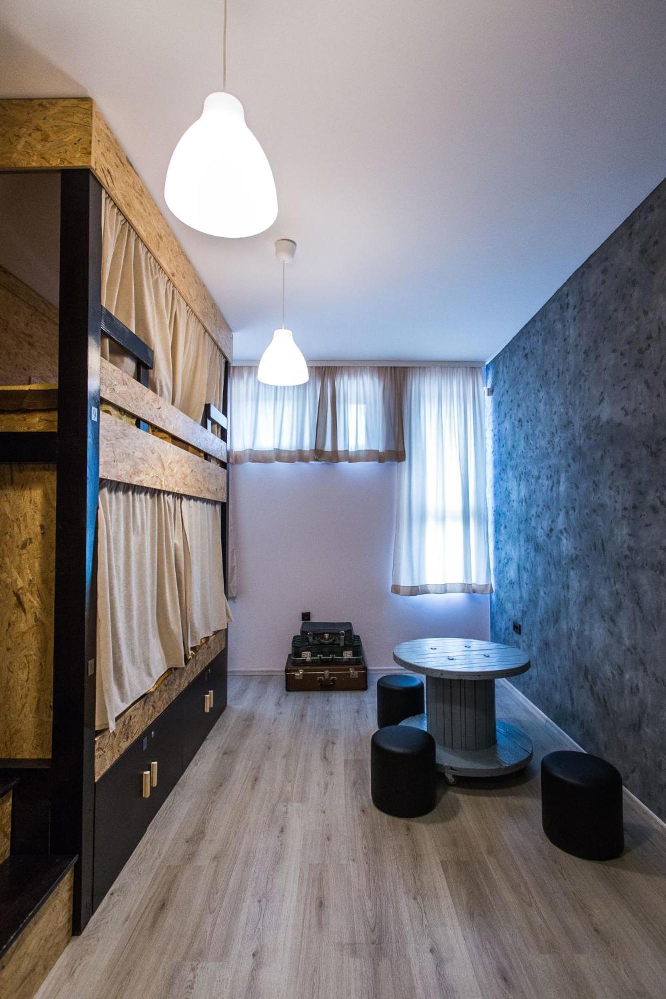 Hostel Day 'N' Night Ni Стая снимка